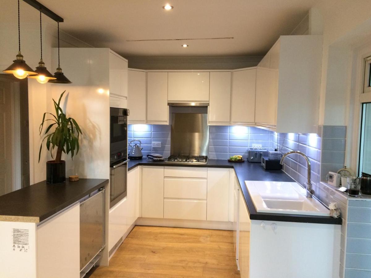 Holiday home The Crest Hillside Retreat With Hot Tub Abertillery
